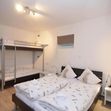 فيلة In Kuestelberg S Mountain