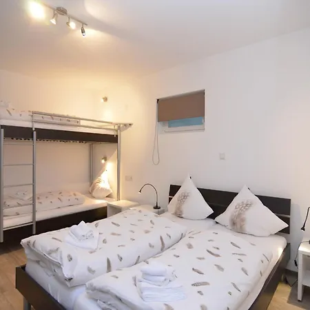 فيلة In Kuestelberg S Mountain